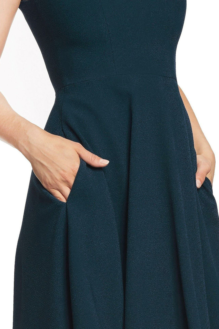 Alina Dress / PINE
