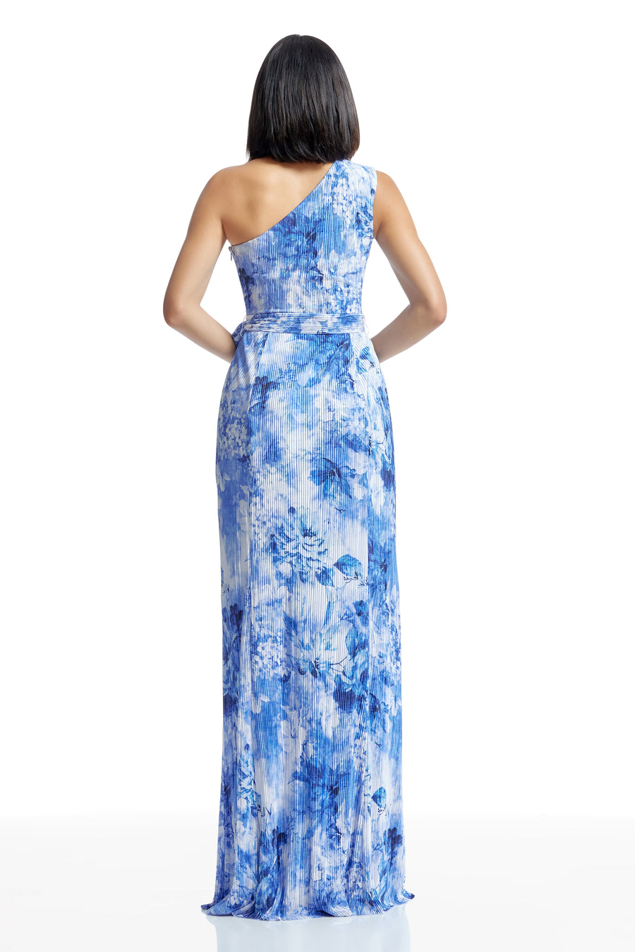 dress the population bella The Bella Dress is back! You asked and we brought it backdon't miss your chance to get it before they're gone! #DressThePopulation