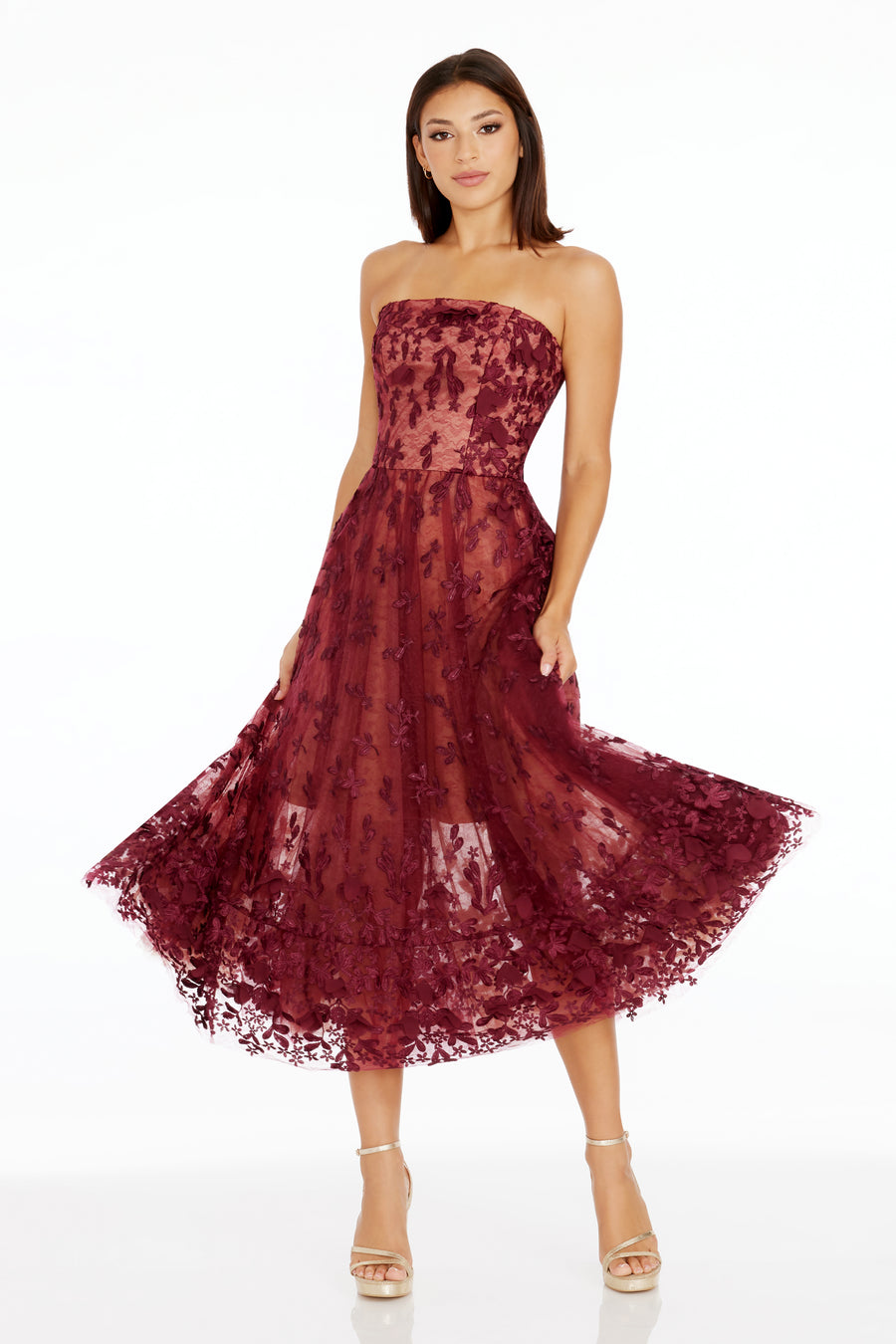 dress the population kailyn white Dress The Population Kailyn Embroidered Fit & Flare Gown