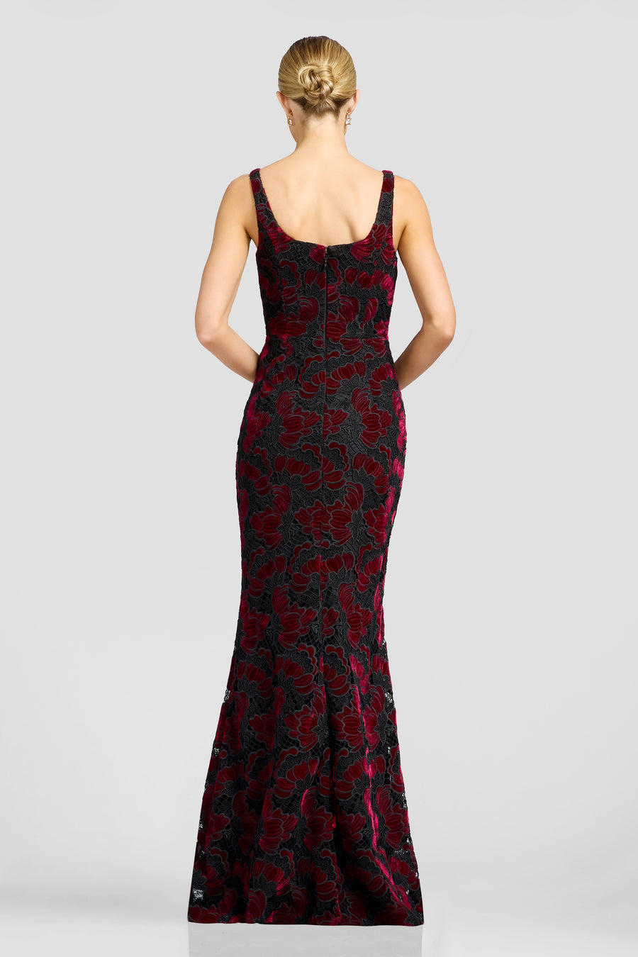 Lorena Gown / BURGUNDY MULTI