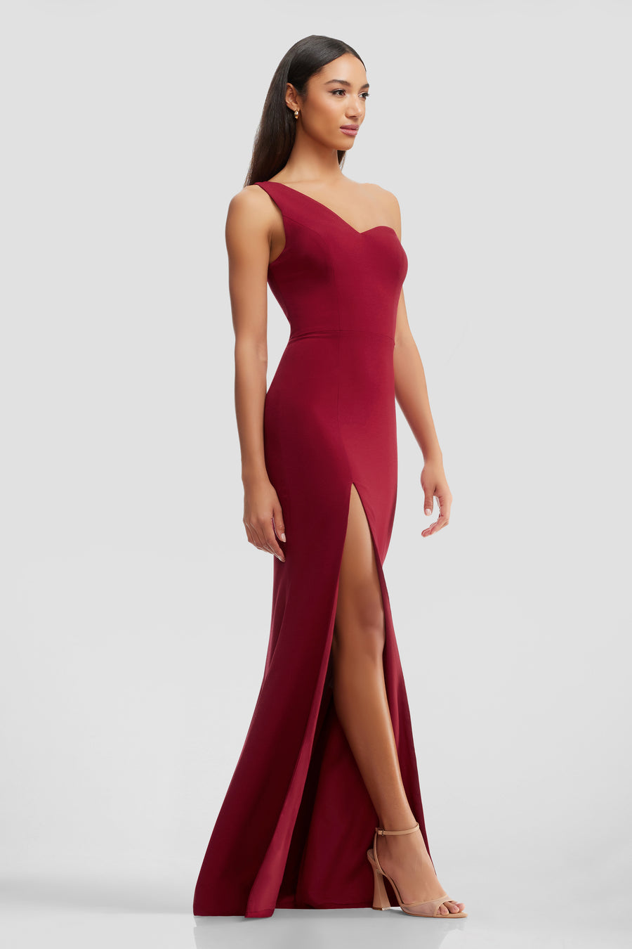 MAGDALYNN GOWN / GARNET