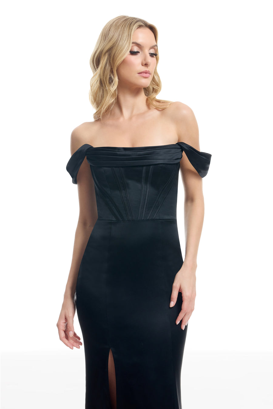 MELANIA GOWN / BLACK